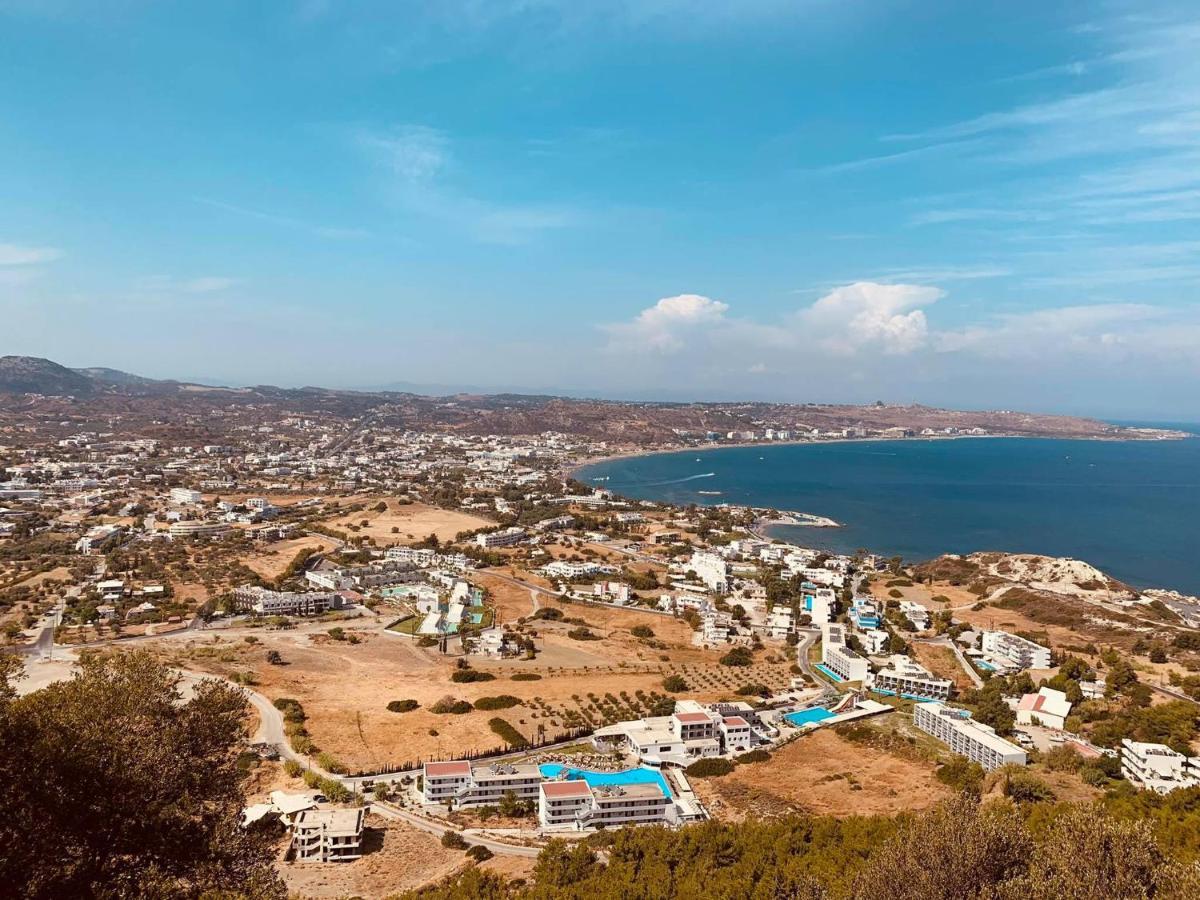 Peter'S Place Фалираки Екстериор снимка