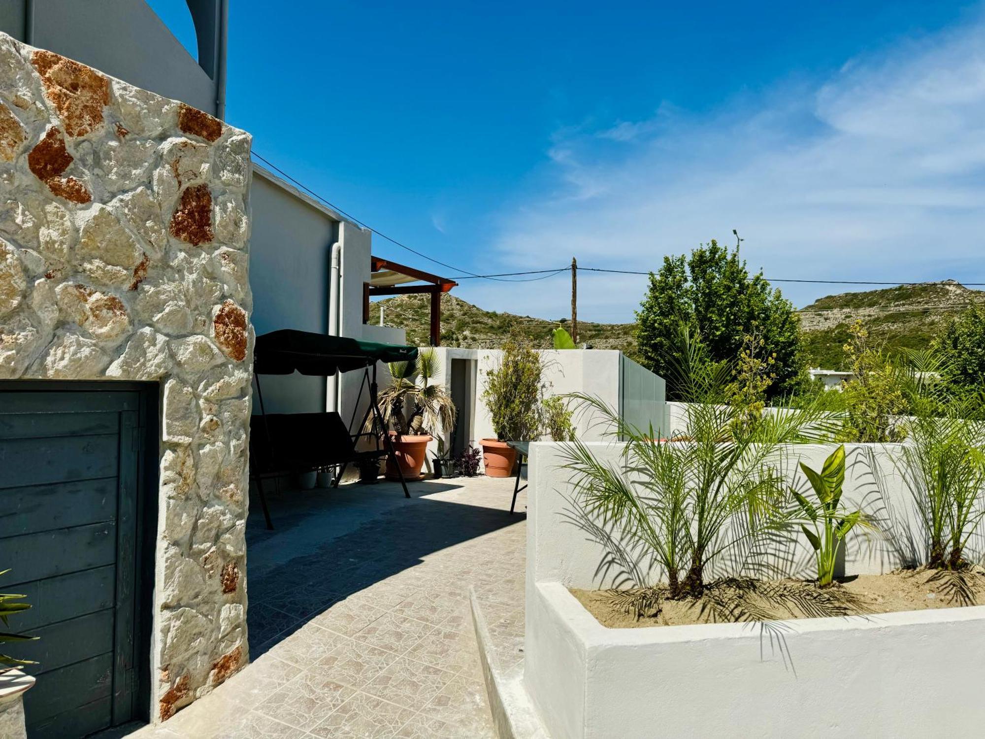 Peter'S Place Фалираки Екстериор снимка